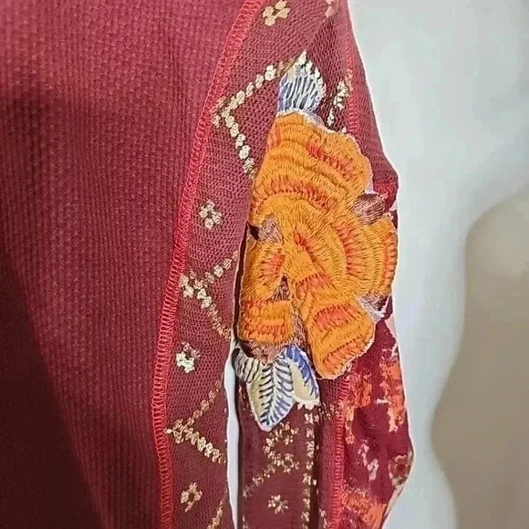 Free People Amara V-Neck Thermal Top in Garnet Grotto Size S Pullover Bl… - Picture 4 of 11